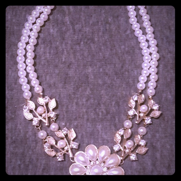 Necklace - Picture 1 of 1